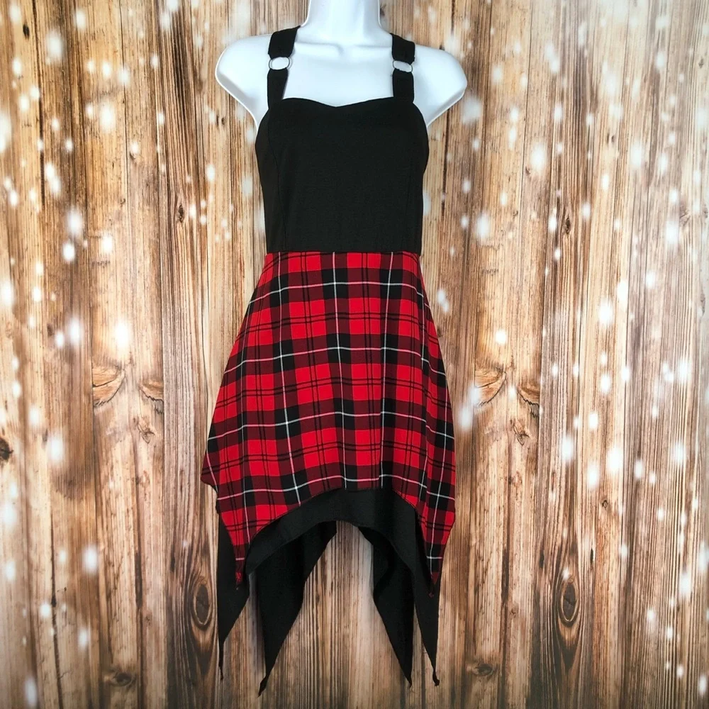 Black and Red Plaid Punk Gothic Sleeveless Tank Dress - Picture 1 of 10